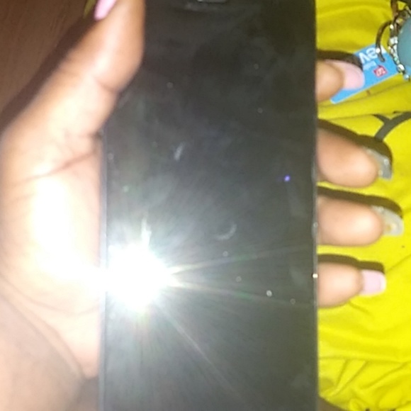 Cell phome - Picture 3 of 3